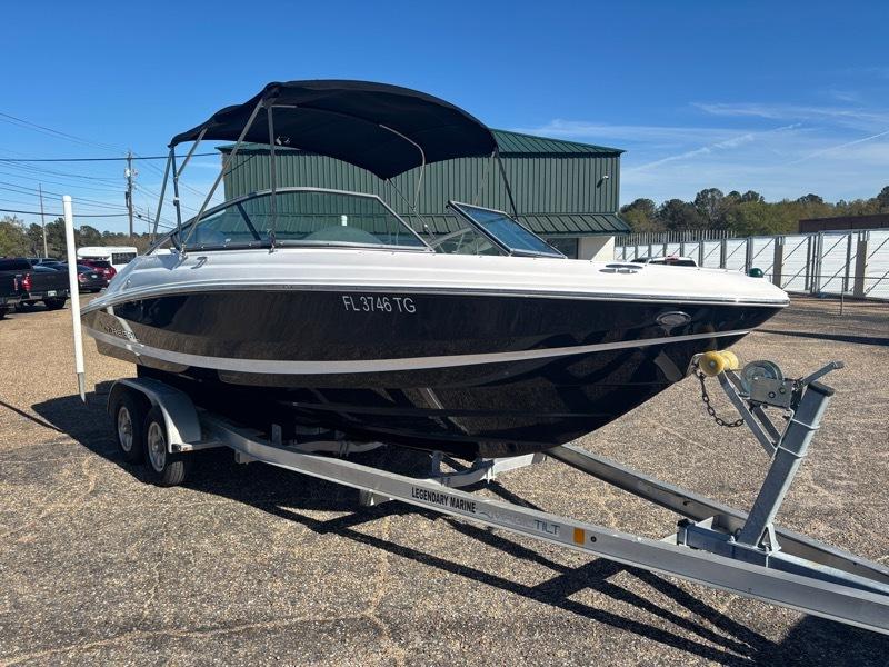 Regal Bowrider  2019
