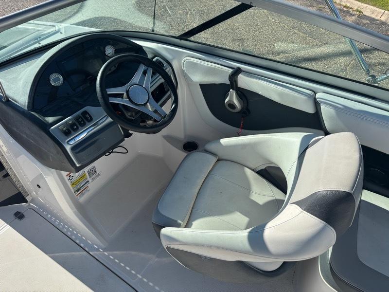 Regal Bowrider  2019