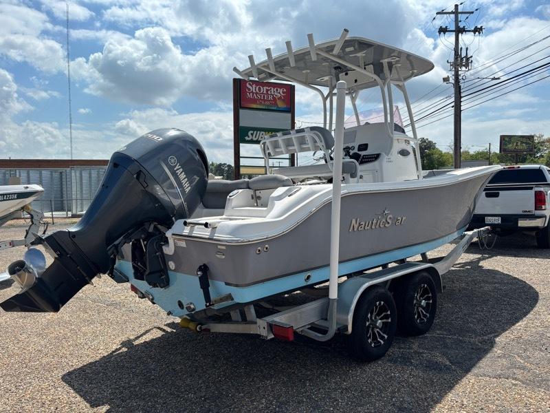 Nautic Star Coastal  2022