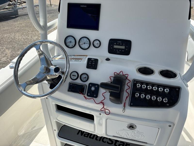 Nautic Star Coastal  2022