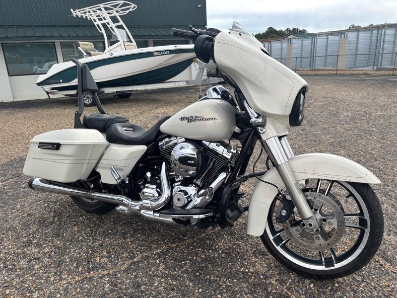 Harley-Davidson Street Glide  2014