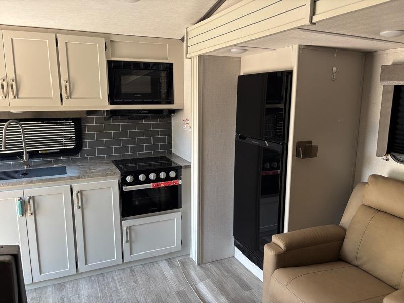 Keystone Cougar  2024