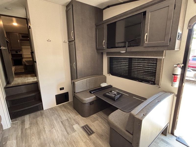 Keystone Cougar  2024