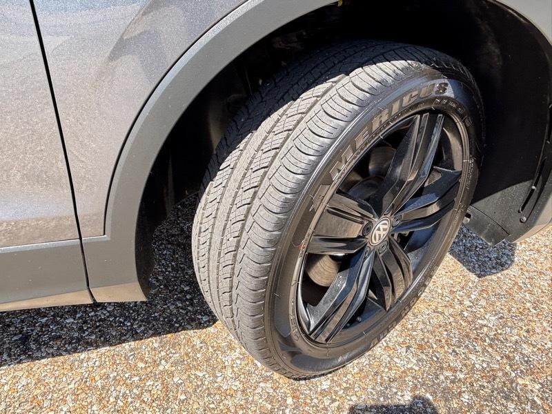 Volkswagen Tiguan SEL 4Motion AWD 2020