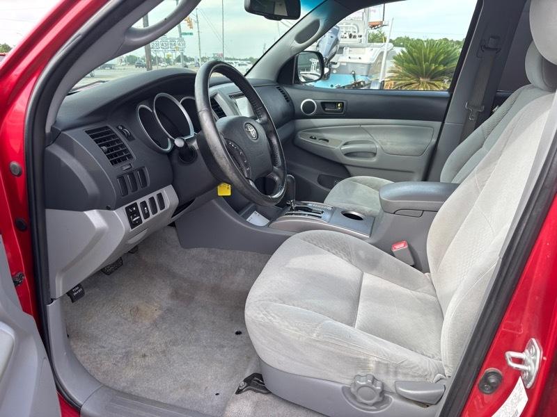 Toyota Tacoma PreRunner Double Cab Auto 2WD 2011