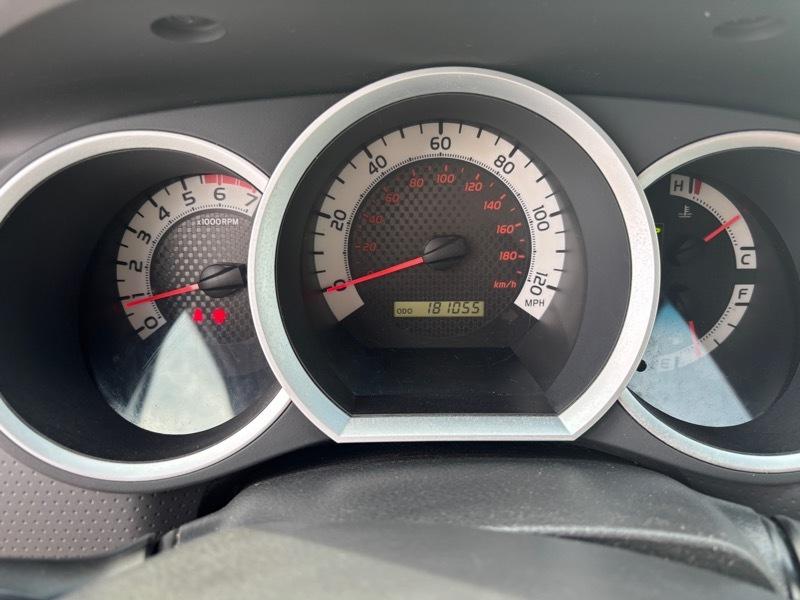 Toyota Tacoma PreRunner Double Cab Auto 2WD 2011