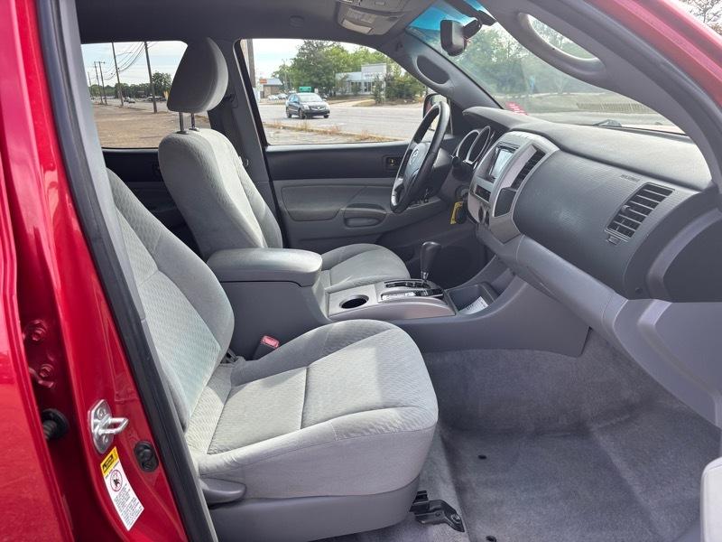 Toyota Tacoma PreRunner Double Cab Auto 2WD 2011