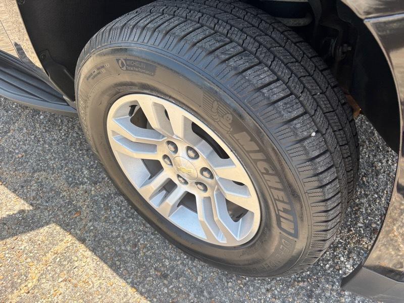 Chevrolet Suburban LT 2WD 2017