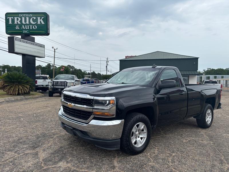 2017 Chevrolet Silverado 1500 LT Short Box 2WD