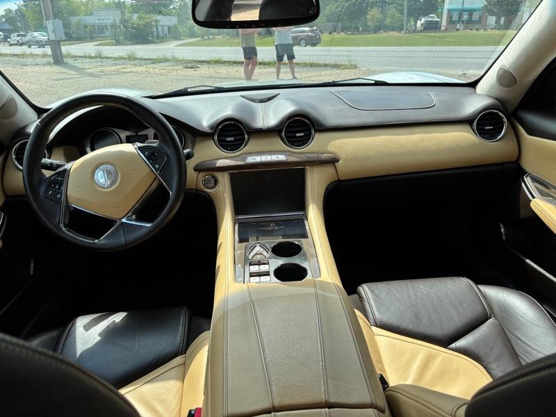 Fisker Karma Collector's Edition 2012