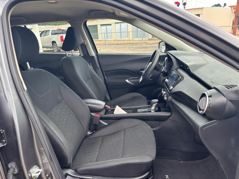 Nissan Kicks SV 2024