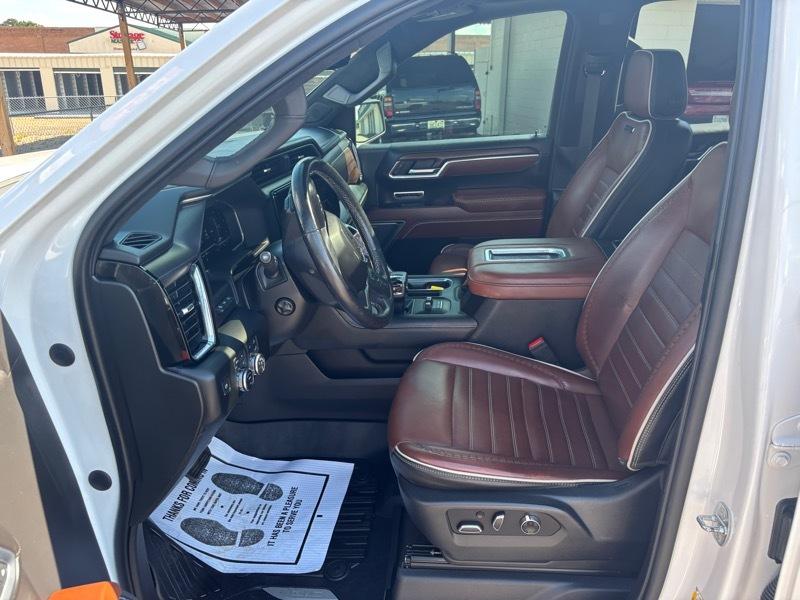 GMC Sierra 1500 Denali Ultimate Crew Cab 4WD 2022