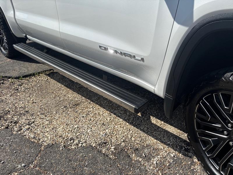 GMC Sierra 1500 Denali Ultimate Crew Cab 4WD 2022