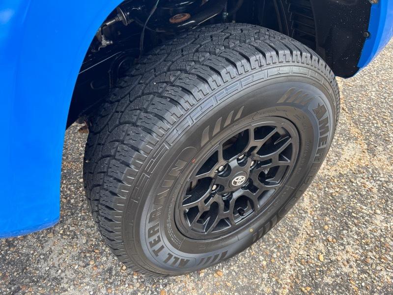 Toyota Tacoma SR5 Double Cab Long Bed V6 6AT 2WD 2020