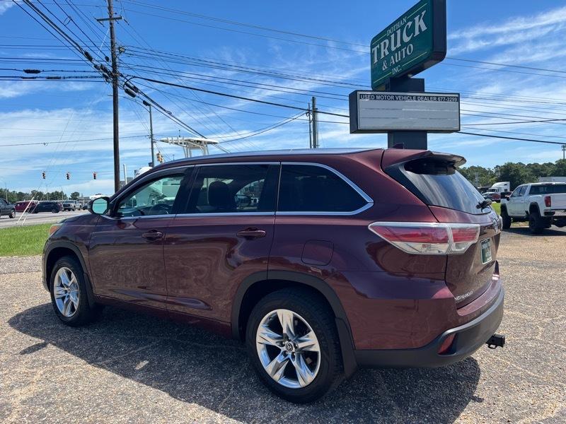 Toyota Highlander Limited FWD V6 2016