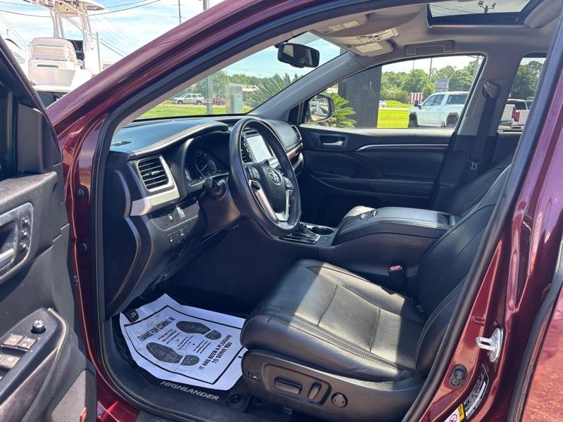 Toyota Highlander Limited FWD V6 2016