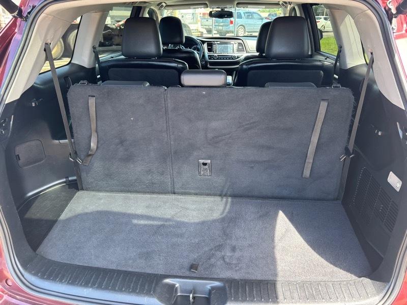Toyota Highlander Limited FWD V6 2016