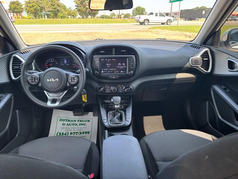 Kia Soul LX CVT 2022