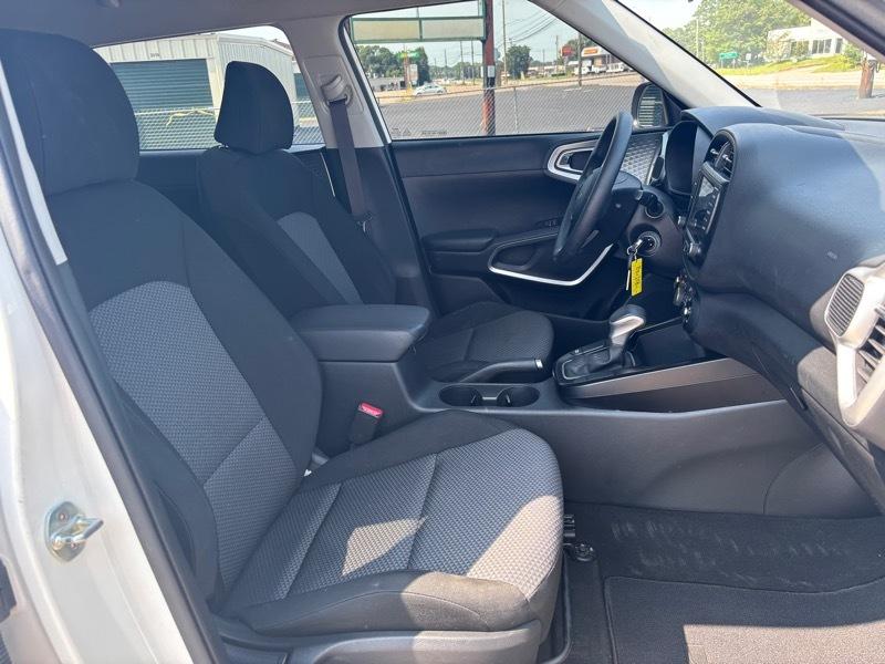 Kia Soul LX CVT 2022