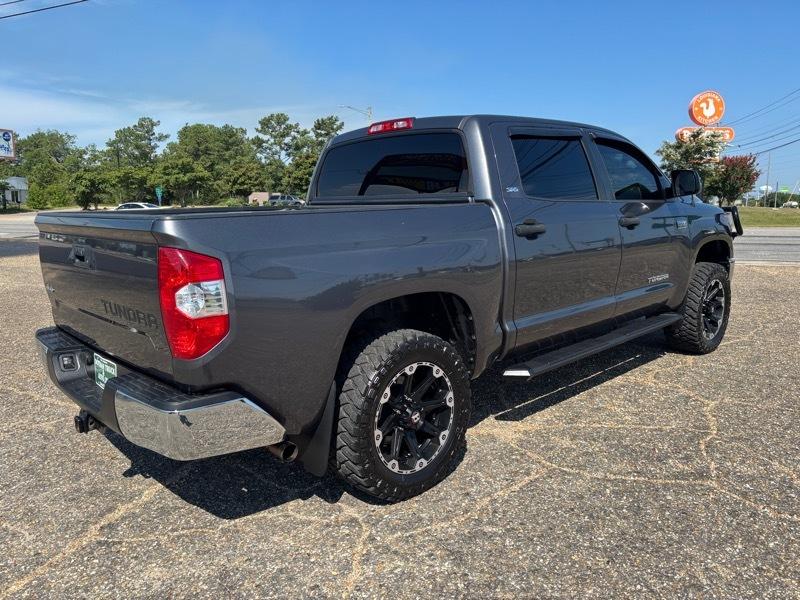 Toyota Tundra SR5 5.7L V8 FFV CrewMax 4WD 2019