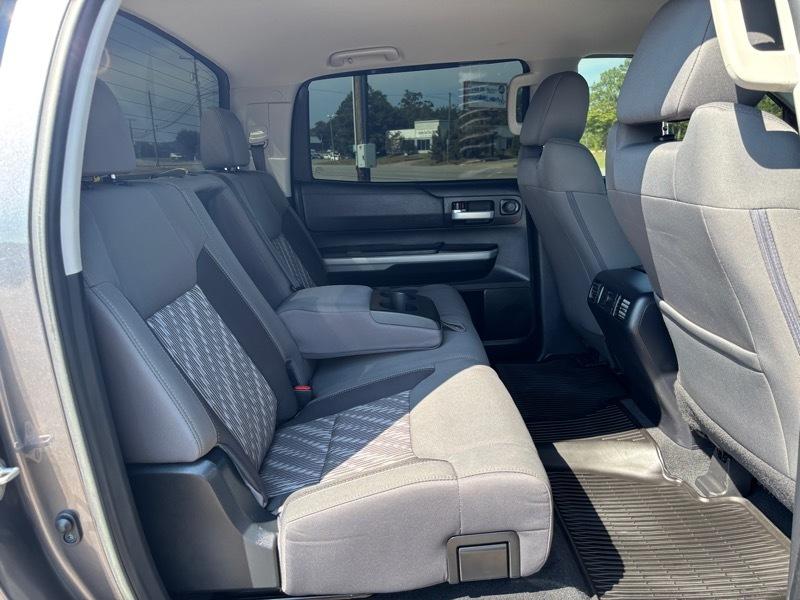 Toyota Tundra SR5 5.7L V8 FFV CrewMax 4WD 2019