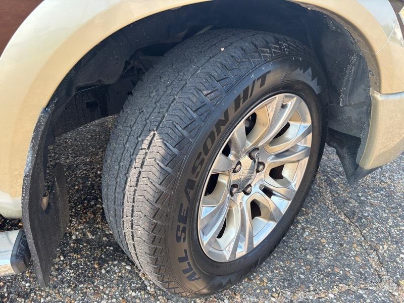 RAM 1500 Longhorn Crew Cab SWB 2WD 2015