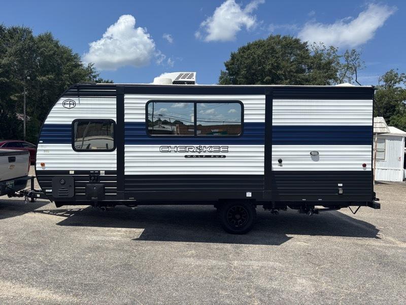 Cherokee Trailer Wolf Pup  2026
