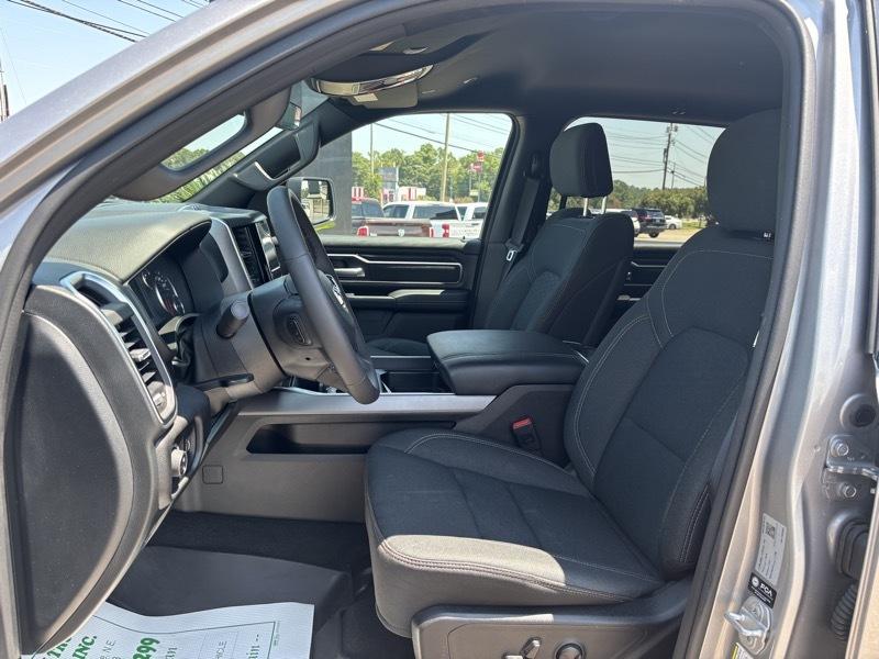 RAM 1500 Big Horn Crew Cab SWB 4WD 2026