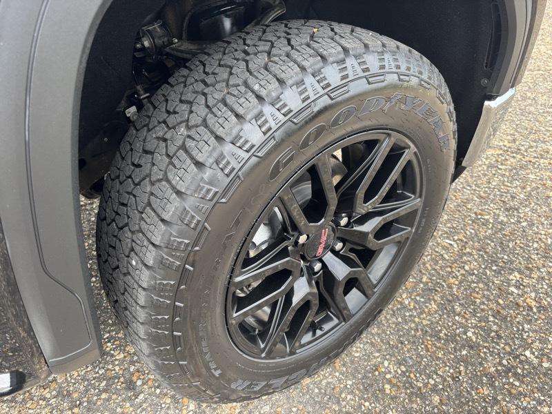 GMC Sierra 1500 SLT Crew Cab Short Box 4WD 2021