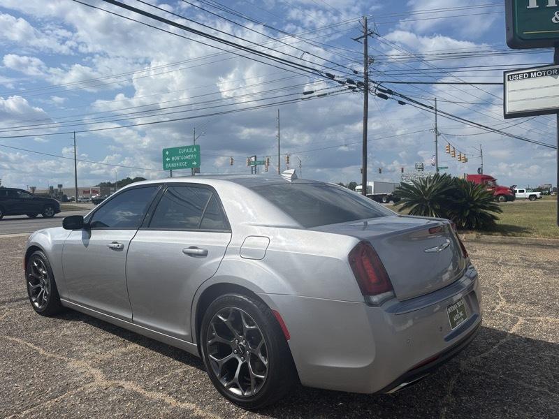 Chrysler 300 S V6 RWD 2016