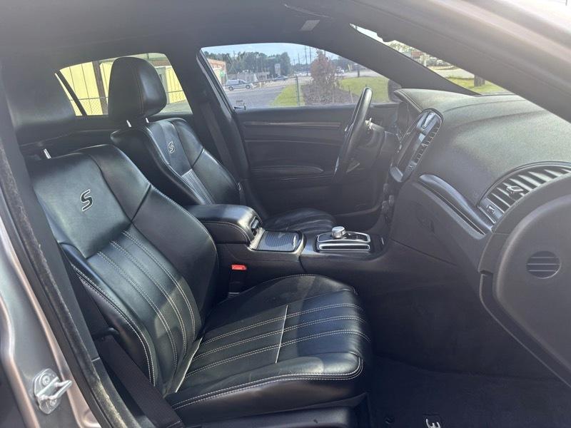 Chrysler 300 S V6 RWD 2016