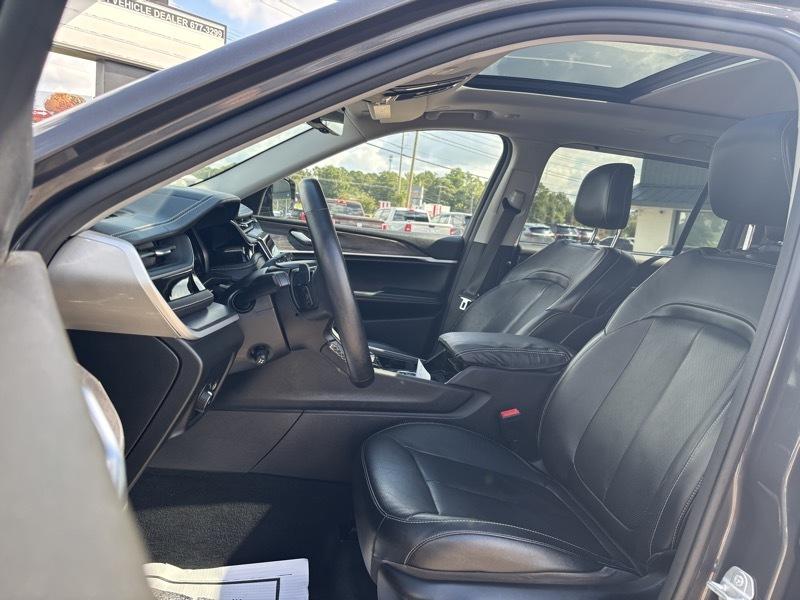 Jeep Grand Cherokee L Limited 4WD 2022