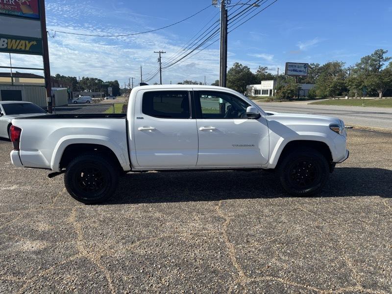 Toyota Tacoma SR5 Double Cab Long Bed V6 6AT 2WD 2022