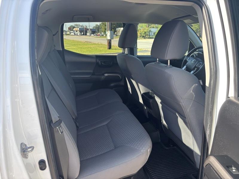 Toyota Tacoma SR5 Double Cab Long Bed V6 6AT 2WD 2022