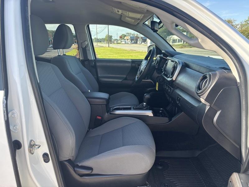 Toyota Tacoma SR5 Double Cab Long Bed V6 6AT 2WD 2022