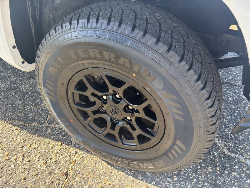 Toyota Tacoma SR5 Double Cab Long Bed V6 6AT 2WD 2022