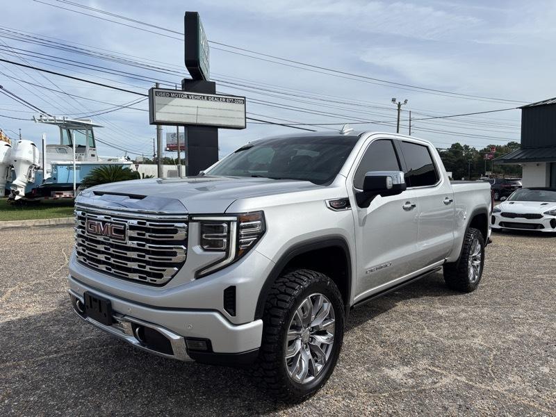 2022 GMC Sierra 1500 Denali Crew Cab Short Box 4WD