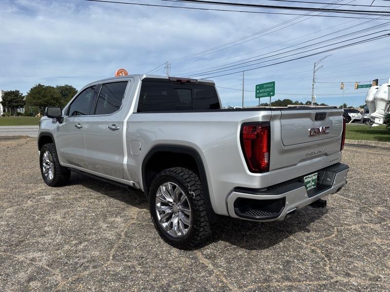 GMC Sierra 1500 Denali Crew Cab Short Box 4WD 2022