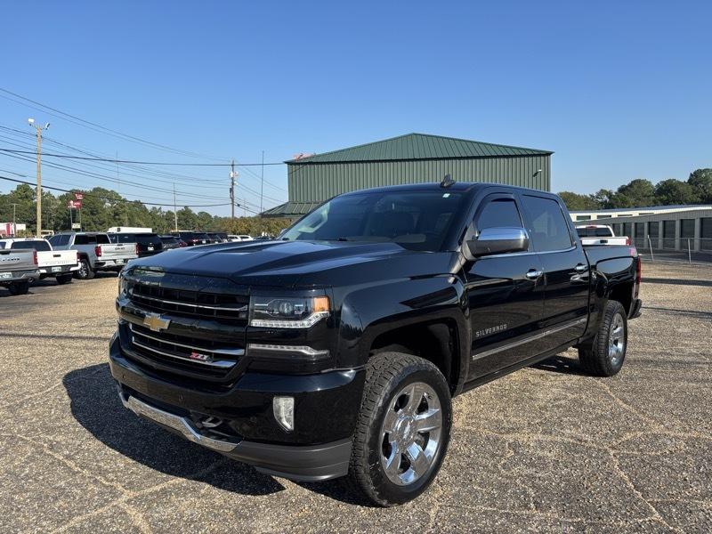 2018 Chevrolet Silverado 1500 LTZ Crew Cab 4WD