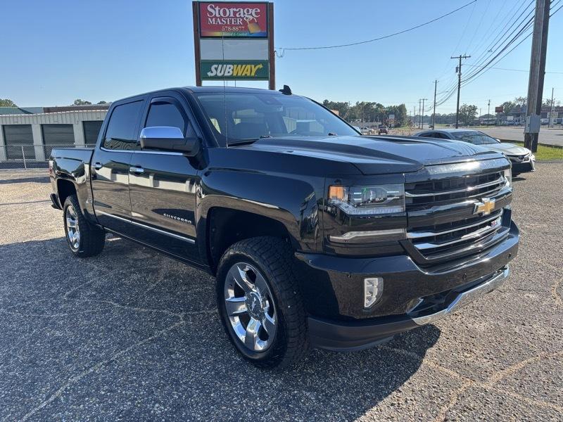 Chevrolet Silverado 1500 LTZ Crew Cab 4WD 2018