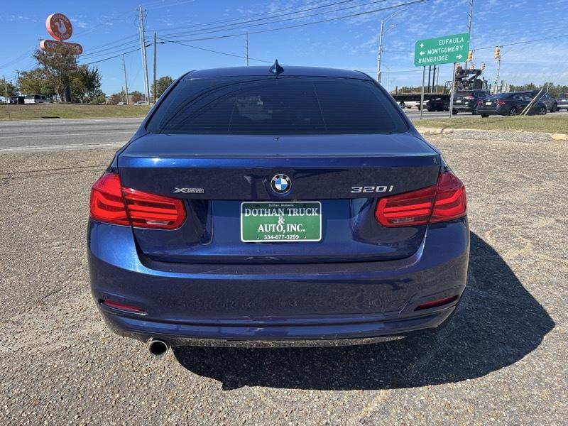 BMW 3-Series 320i xDrive Sedan 2018