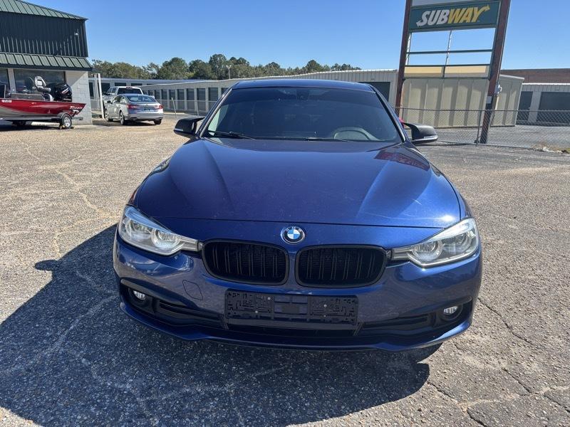 BMW 3-Series 320i xDrive Sedan 2018