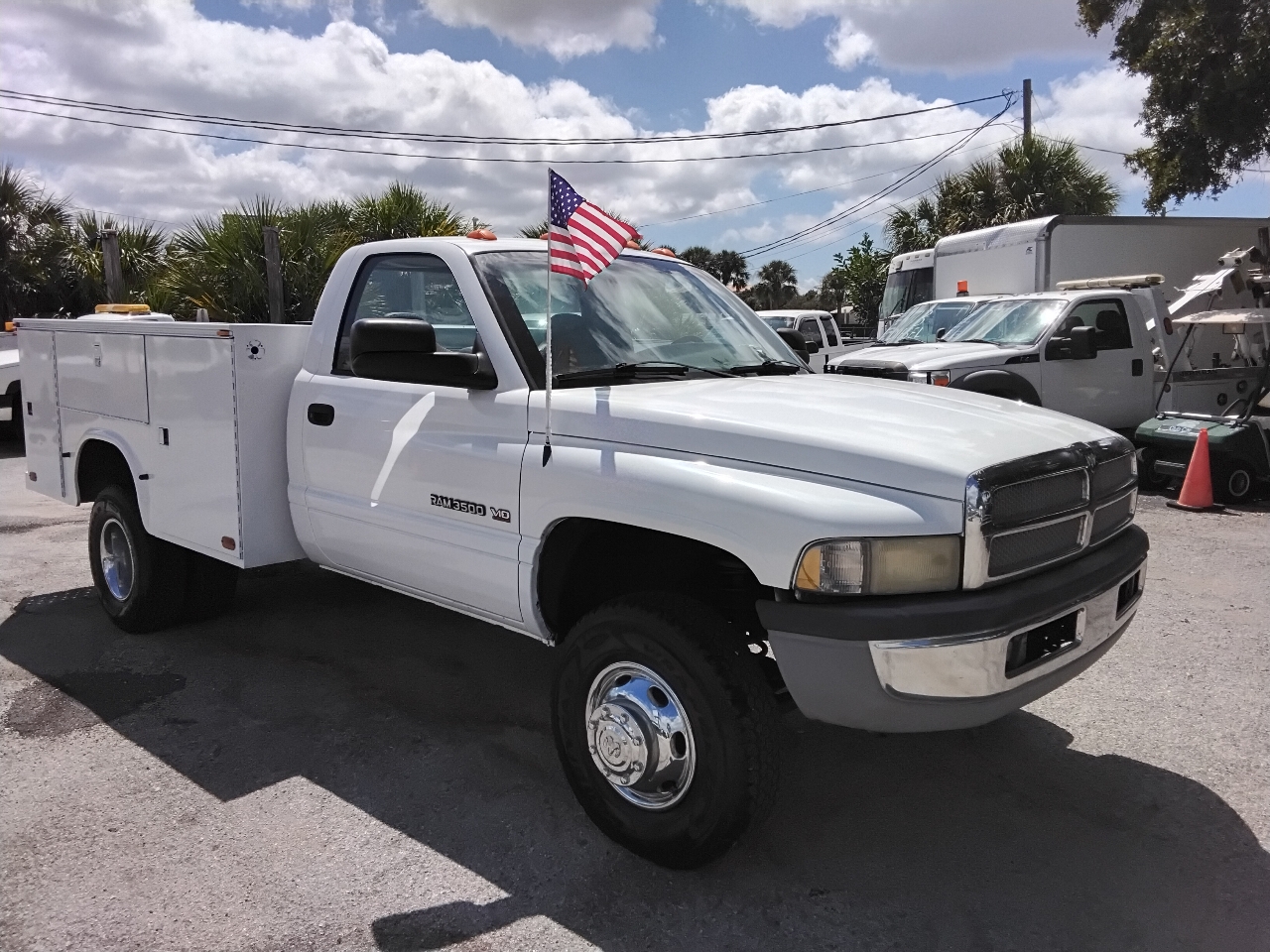 2001 Dodge Ram Chassis Cab 3500 photo 2