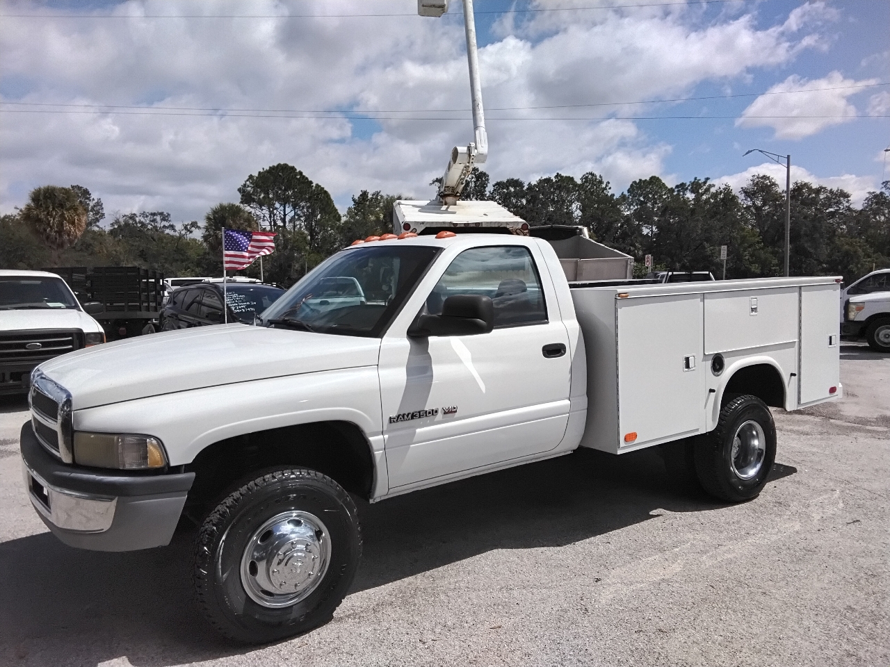 2001 Dodge Ram Chassis Cab 3500 photo 3
