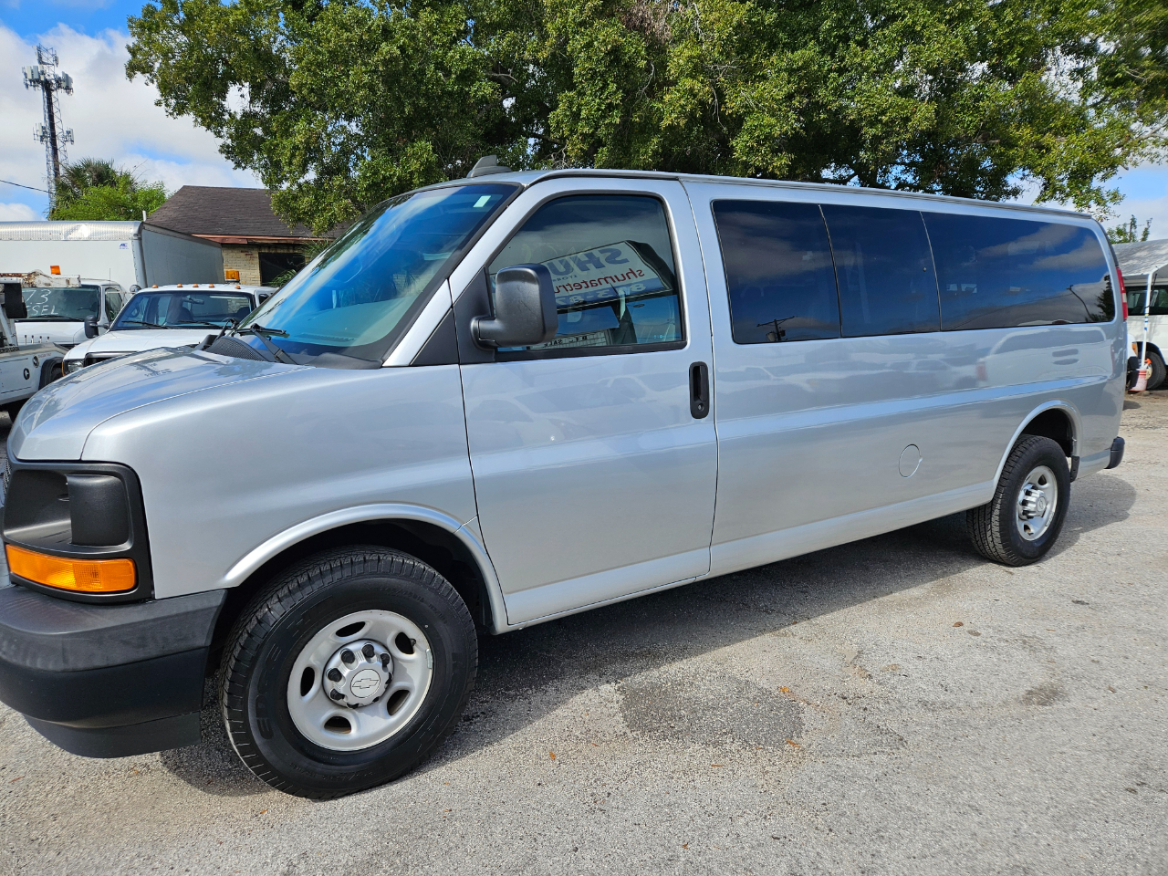 Chevrolet Express 3500  2017 Chevrolet Express 3500  2017