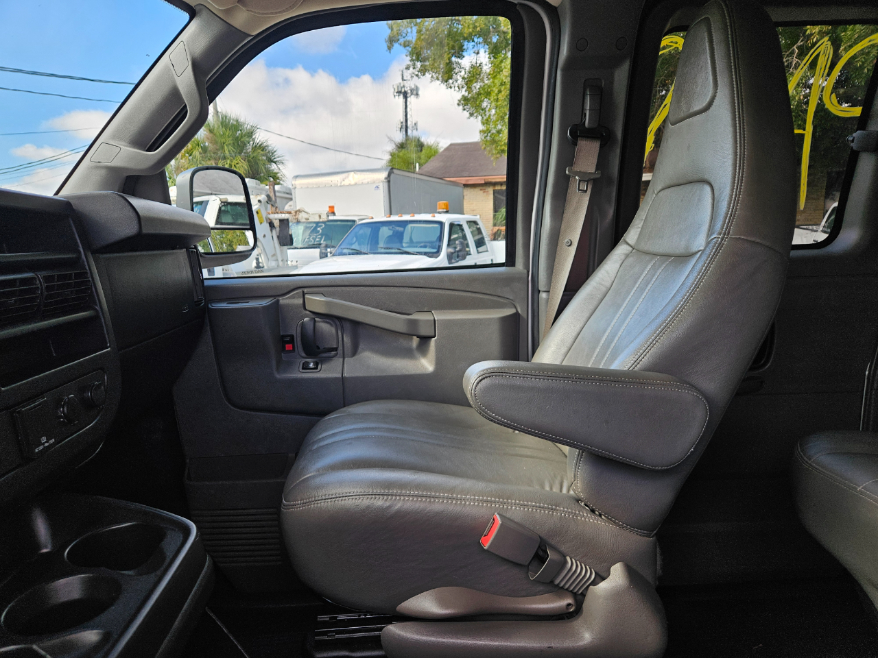 Chevrolet Express 3500  2017 Chevrolet Express 3500  2017