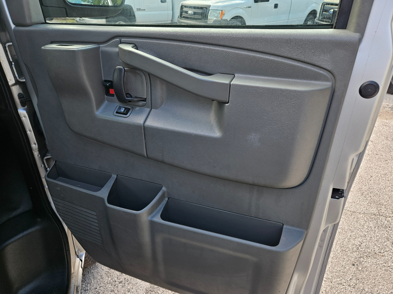 Chevrolet Express 3500  2017 Chevrolet Express 3500  2017