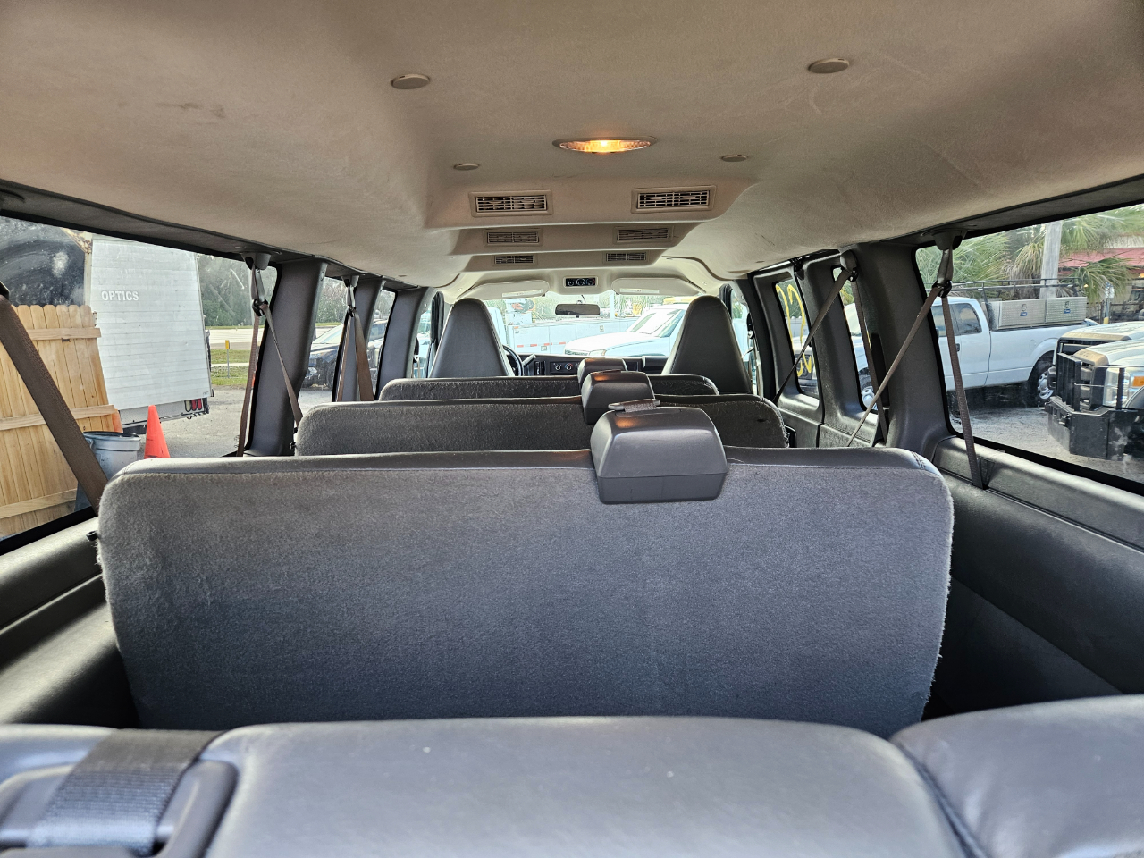 Chevrolet Express 3500  2017 Chevrolet Express 3500  2017