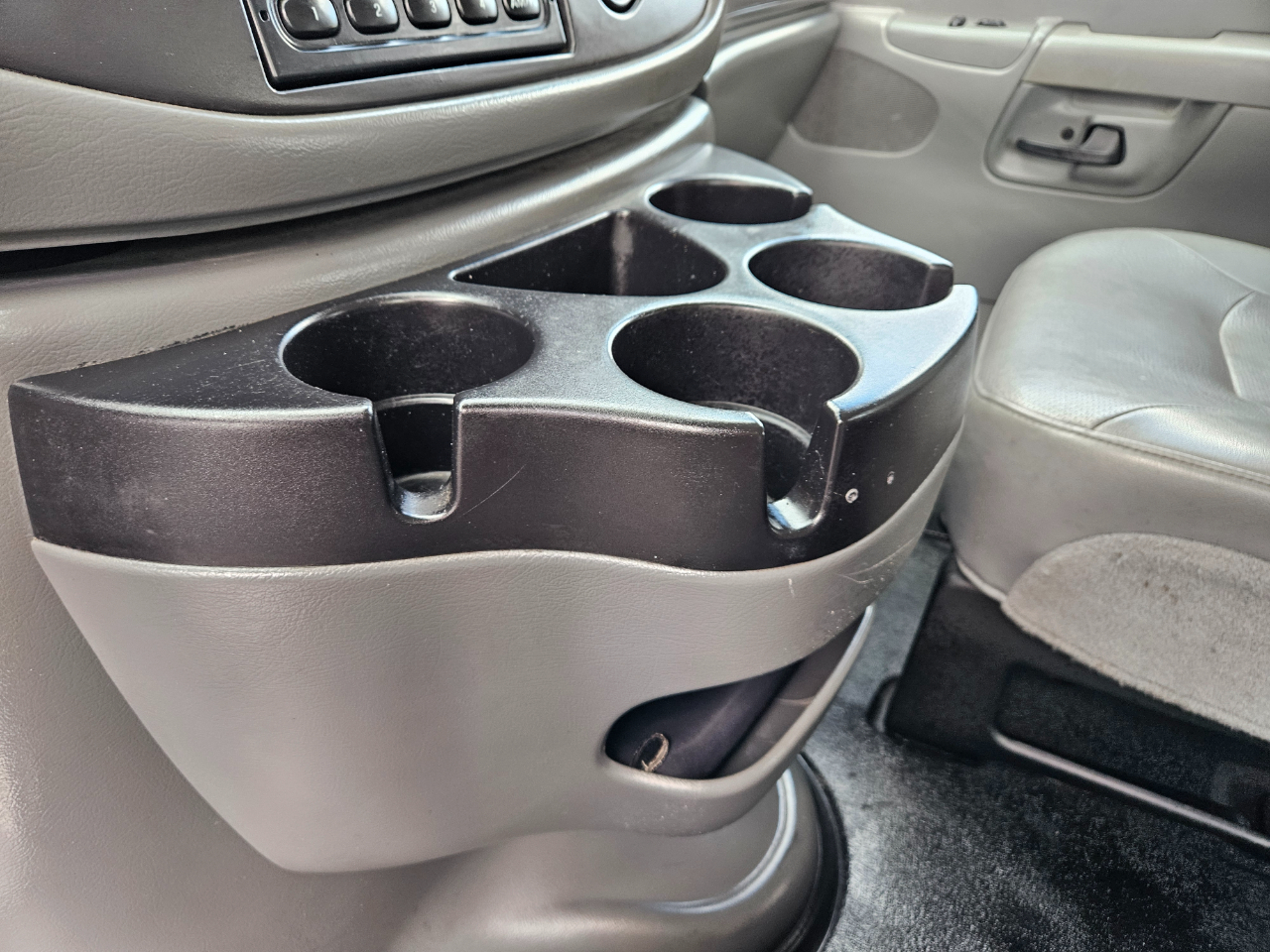 Ford Econoline Wagon  2006 Ford Econoline Wagon  2006