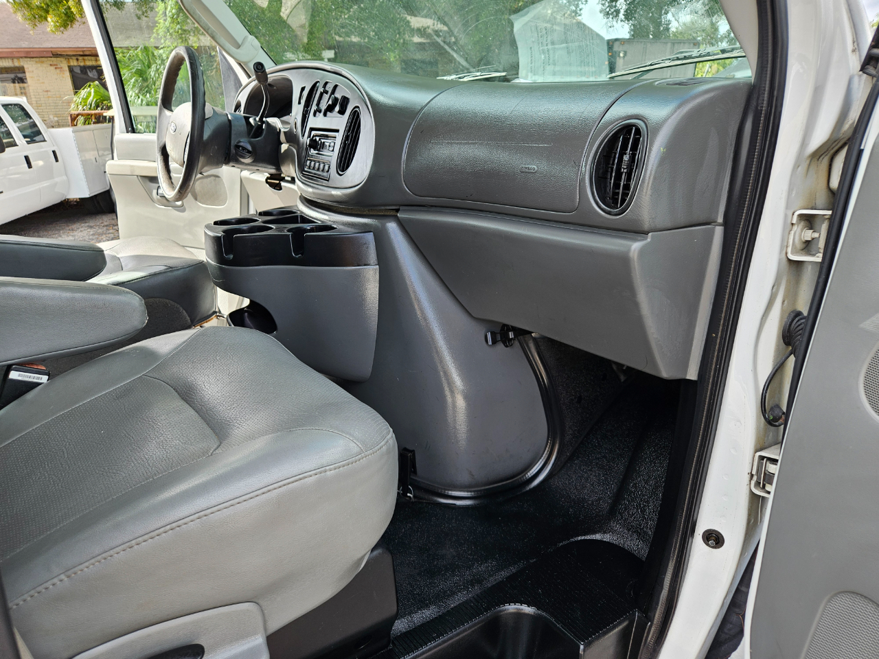 Ford Econoline Wagon  2006 Ford Econoline Wagon  2006